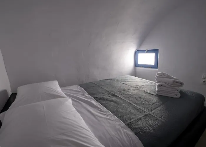 Villa Labyrinth Traditional