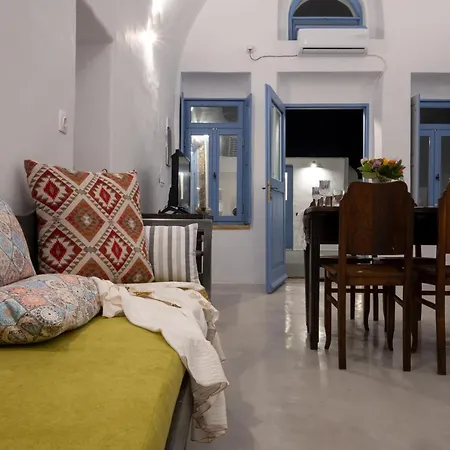 Villa Labyrinth Traditional Pýrgos