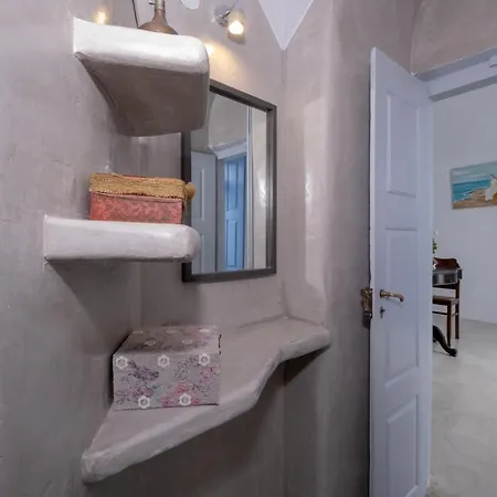 Labyrinth Traditional