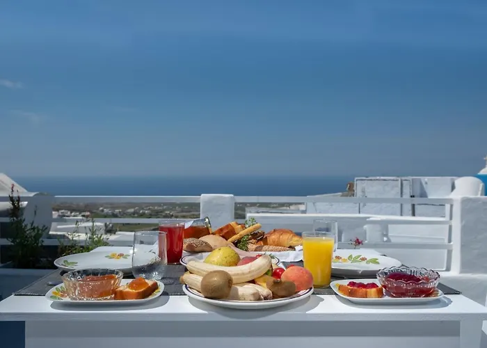 Villa Labyrinth Traditional *